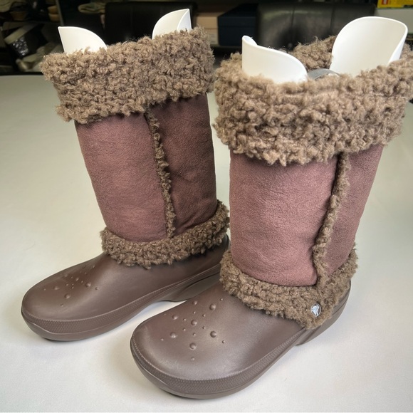 CROCS Shoes - Beautiful new Crocs Nadia Brown Rubber Faux-Fur Lined Waterproof Croots Boots 10